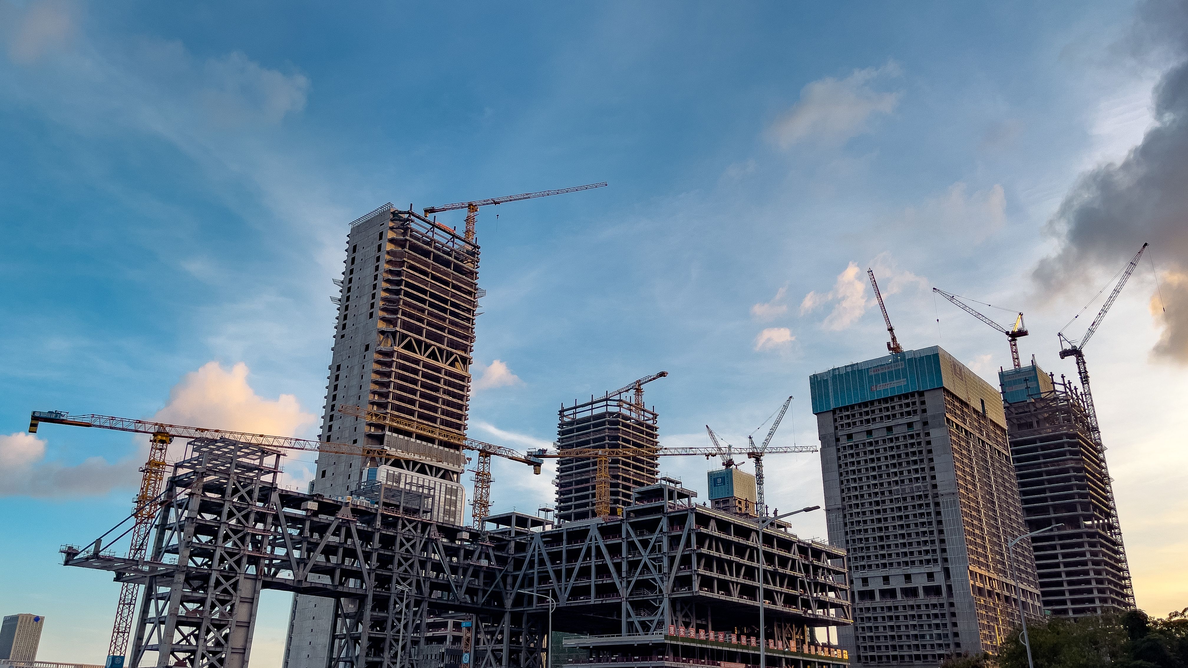 High-rise construction site documented by Gold Line time-lapse cameras in the UAE